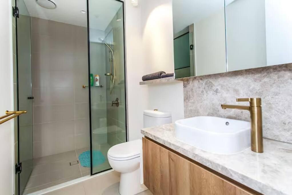 Modern One Bedroom In Cbd Ld3001new Apartment *