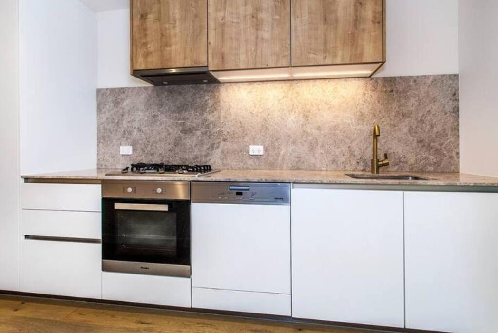 Apartment Modern One Bedroom In Cbd Ld3001new Melbourne